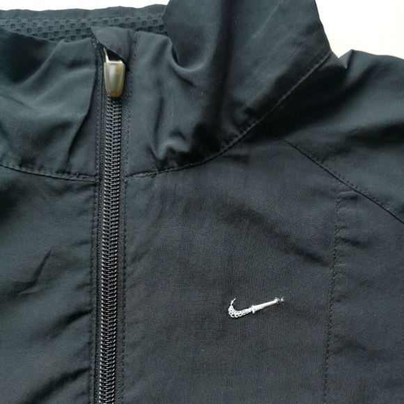 Nike running black running windbreaker jacket - Picture 3 of 9